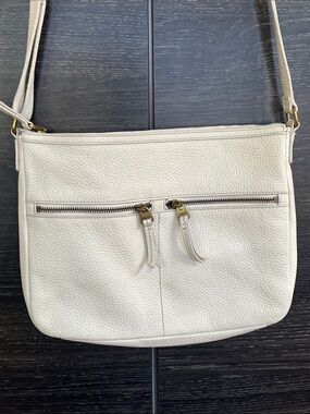 Newer Fossil Cream Leather Bag